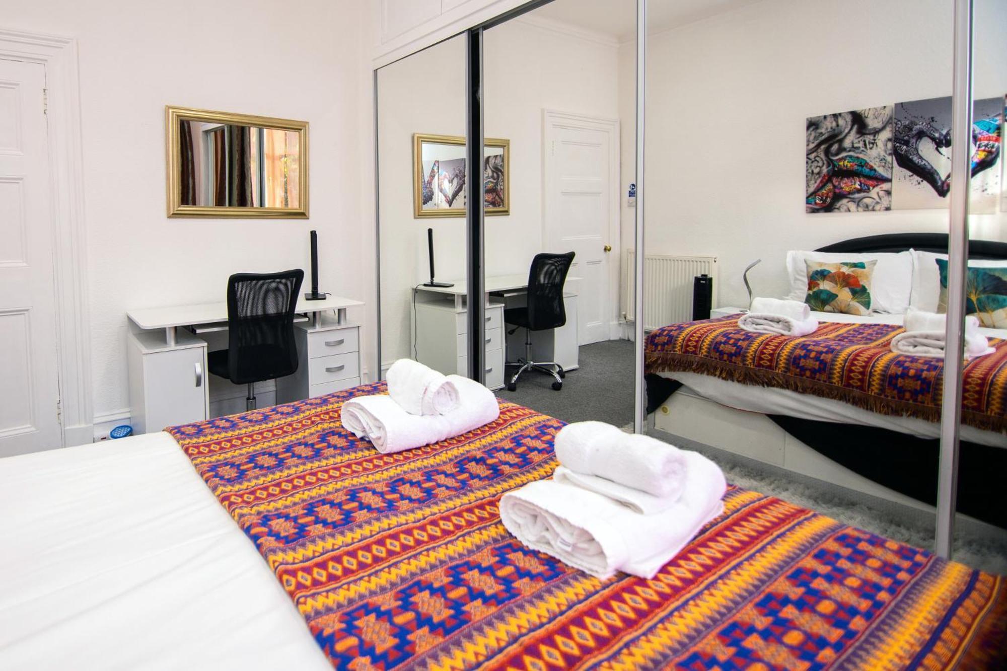 The Summit West End- Elegant Apartment With Free Parking In Prime Location Aberdeen Kültér fotó