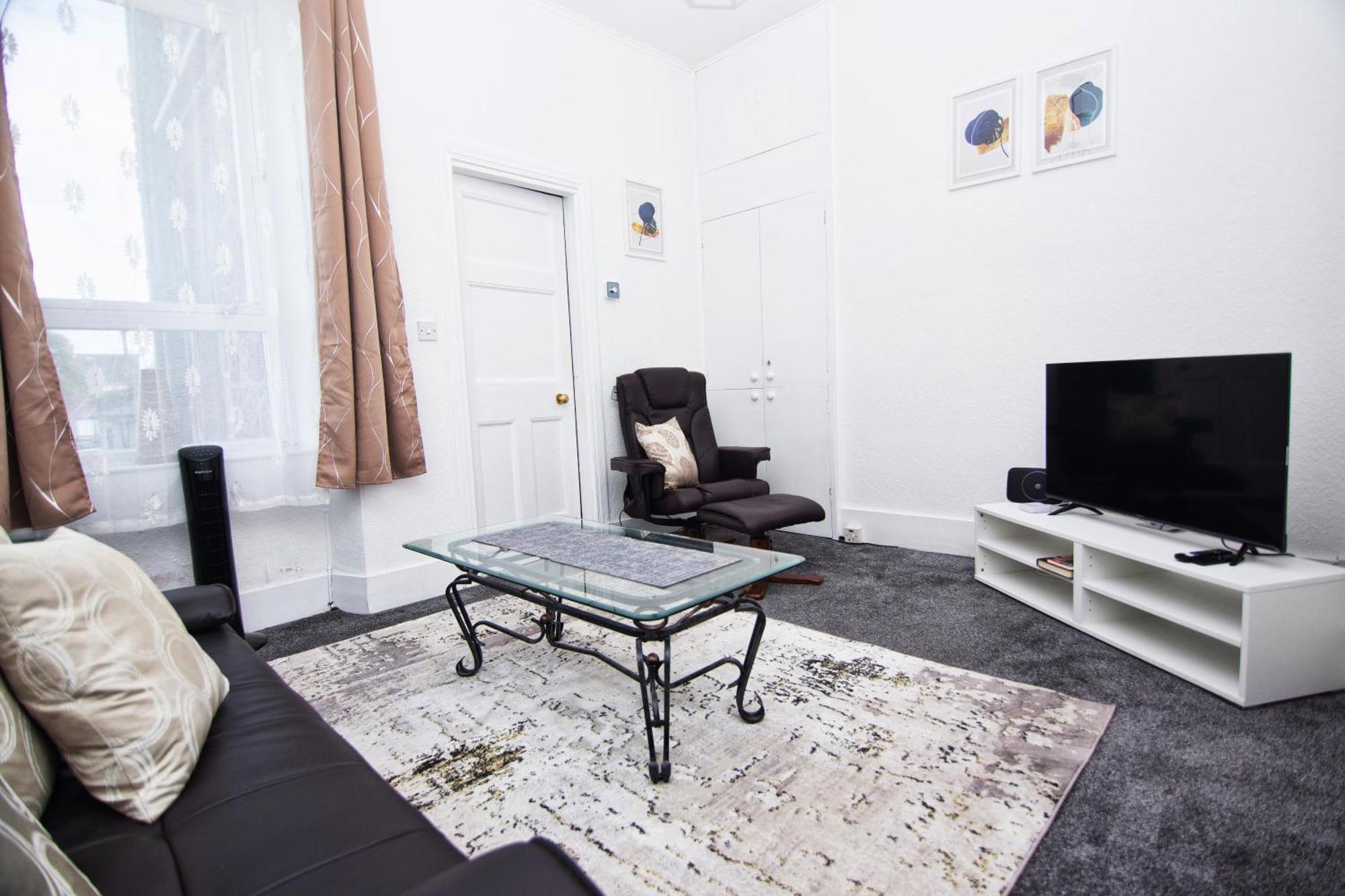The Summit West End- Elegant Apartment With Free Parking In Prime Location Aberdeen Kültér fotó